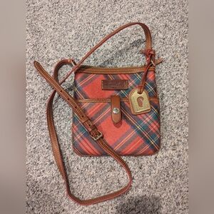 Dooney & Bourke plaid leather purse. Sleek small crossbody.